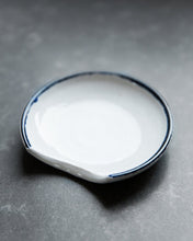 Load image into Gallery viewer, Blue Rimmed Spoon Rest