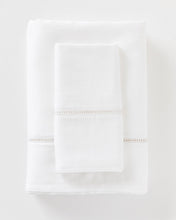 Load image into Gallery viewer, Clayborne Sateen Sheet Set
