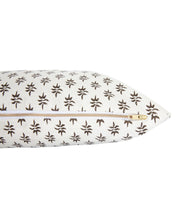 Load image into Gallery viewer, Dorothy Pillow Cover
