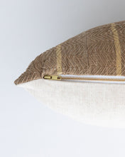 Load image into Gallery viewer, Finkley Vintage No. 3
