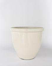 Load image into Gallery viewer, Glossy Cream Garden Pots (Set of 3)
