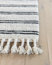 Load image into Gallery viewer, Soliel Fringe Woven Rug Swatch
