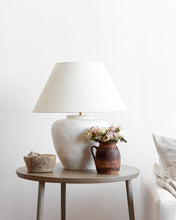Load image into Gallery viewer, Tavin Side Table
